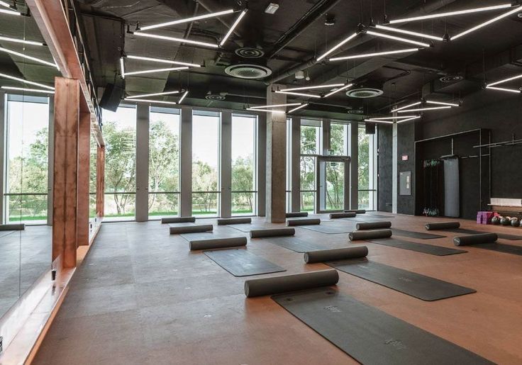 Main Training Floor — IRONPEAK Gym DHA Karachi